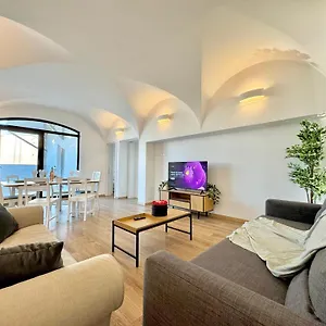 Victoriei Two Bedroom Apartament